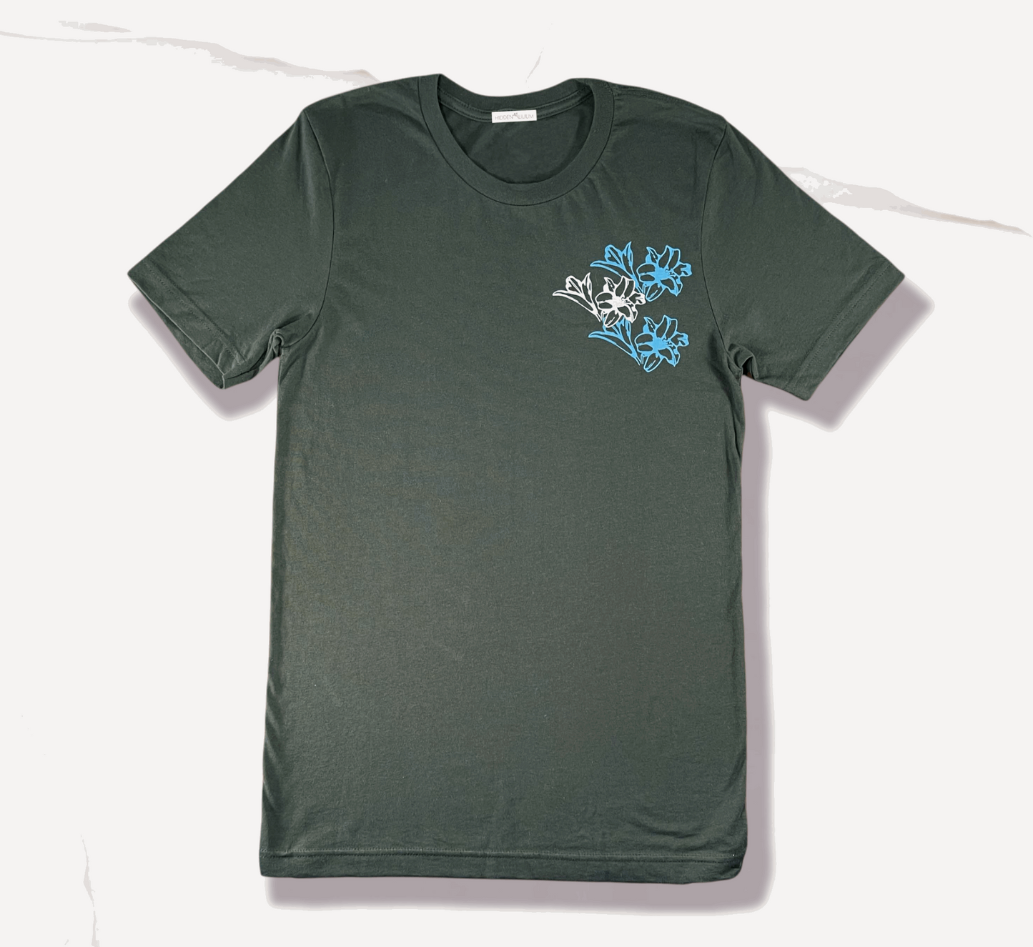 Front forest green lily short sleeve