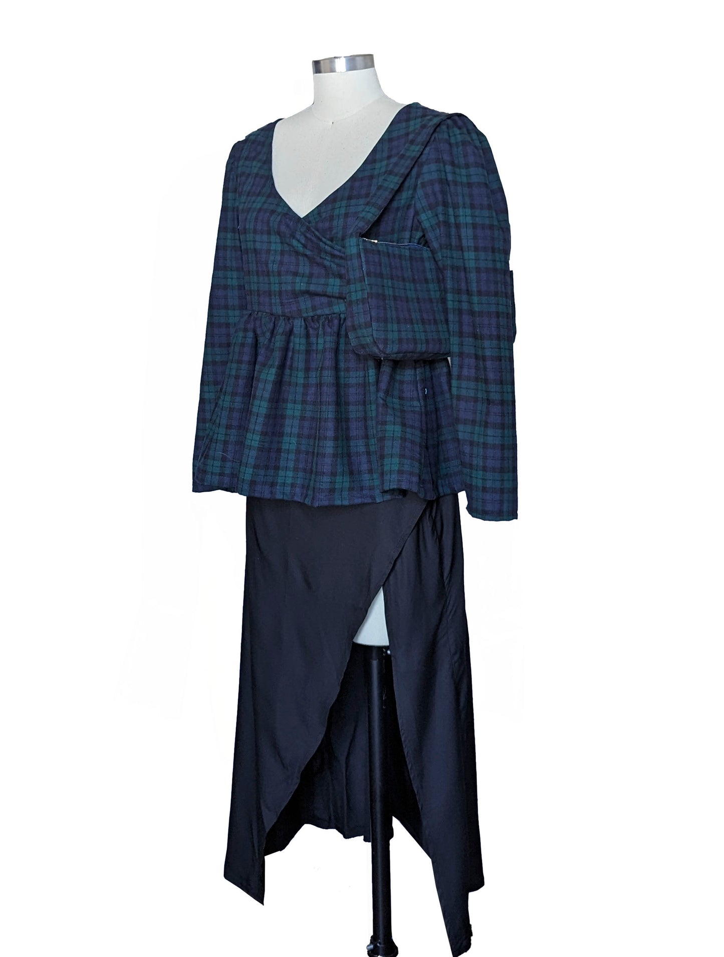 flannel navy green plaids long sleeve side view with flannel back and black midi skirt 